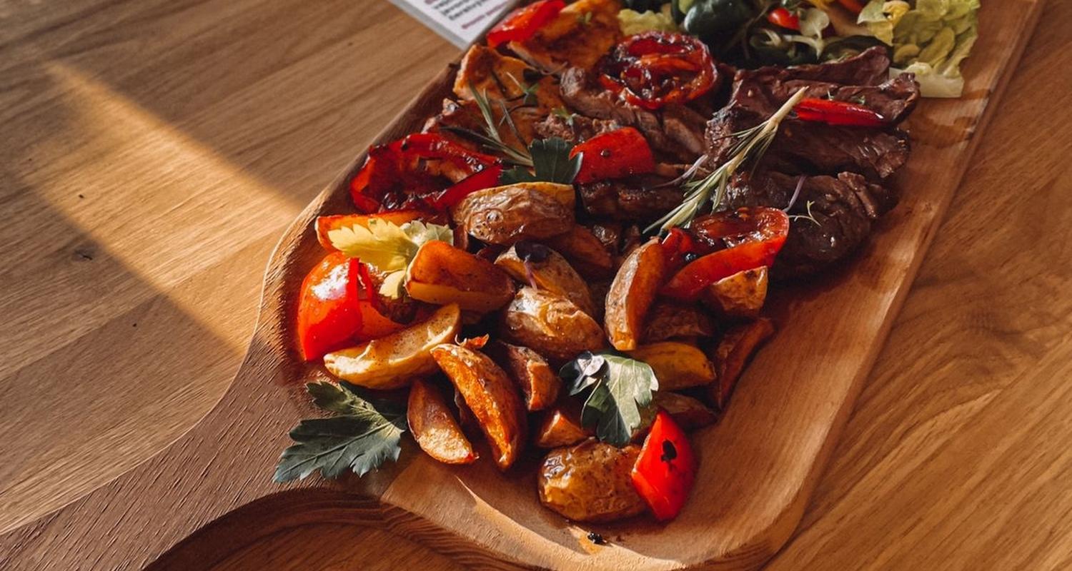 Na na�em st�l�m j�deln�m l�stku i denn�m menu najdete gastronomick� nab�dky pro ka�dou p��le�itost
