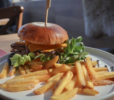 DANTE'S Bistro & Restaurant & Café