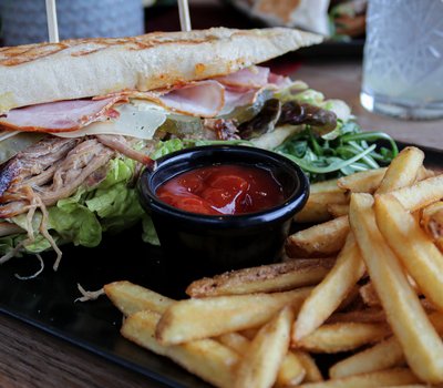 DANTE'S Bistro & Restaurant & Café